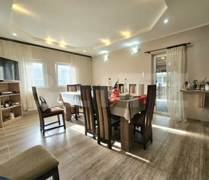 Casă Individuală spațioasă cu teren de 1000mp- Dumbrăvița - imagine 2