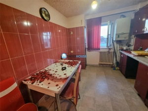 Apartament cu 2 camere de vanzare central in Fagaras - imagine 12