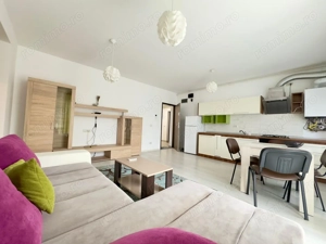 Langa benzinaria ESO, disponibil imediat, mobilat si utilat.