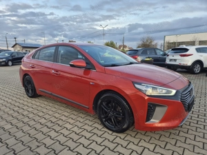 = HIUNDAY IONIQ Hybrid 1.6 Benz.+Electric Navi Xenon Led 2017 E6 = 13.990 e. = - imagine 2