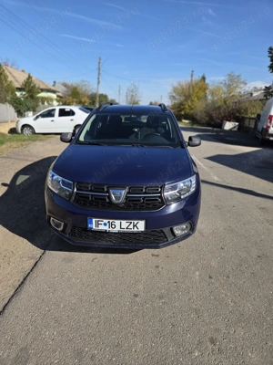 Logan MCV  - imagine 2