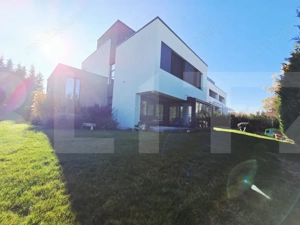 Vila de lux in Faget 325 mp si 1000 mp Teren - imagine 5