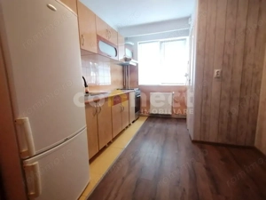 De închiriat apartament cu 3 camere, decomandat, în Mănăștur, cu garaj