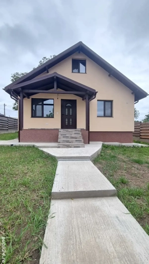 P.F Casa 3 camere în Horpaz 