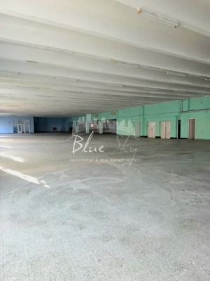 Spațiu Generos cu Terasă Circulabilă în Centru - imagine 9