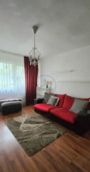 Apartament 2 camere semidecomandat,etaj 1/4 zona Decebal