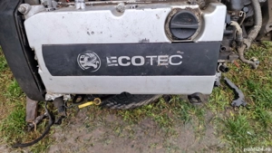 Dezmembrez Opel Astra h  - imagine 2