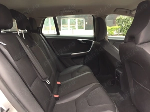 Volvo V60 D3 163CP, Geartronic Momentum, motor in 5 cilindri,  - imagine 8