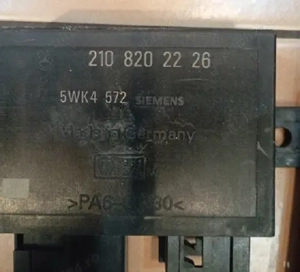 Set blocator inchidere centralizata si computer motor Mercedes C180 - imagine 3