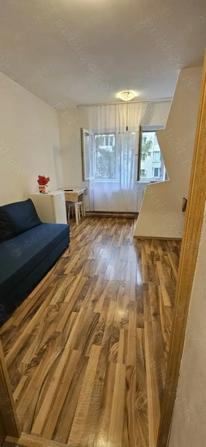 Garsoniera de vanzare in Tractorul aproape de Coresi