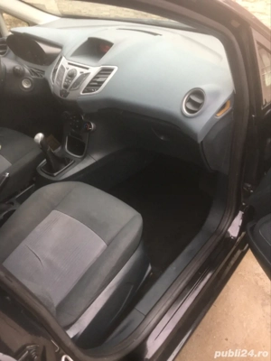 vand Ford Fiesta 1,4 benzina 2011 - imagine 4