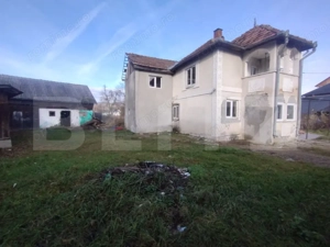 Casa cu 6 camere pe 2 nivele cu 150 mp utili si 1000 mp de teren,oras Nasaud - imagine 2