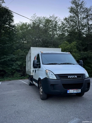 Iveco Daily Cat. B 7 locuri Motor 3.0 Axa Dubla  - imagine 2