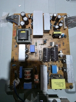 Dezmembrez tv LG 32ld350 - imagine 5