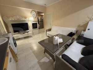 Apartament 3 camere semidecomandat cu terasă, Breazu - imagine 2