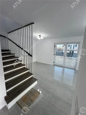 Casa individuala cu 4 camere teren 250 mp situata in Cisnadie Sibiu - imagine 16