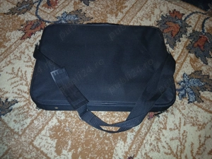 Geanta nouă pentru laptop 