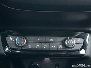 Opel Corsa navigatie senzori parcare incalzire scaune  - imagine 6