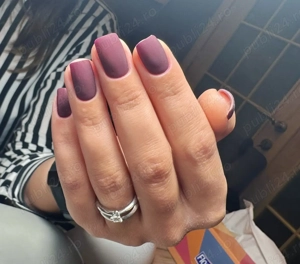 Cautam modele pentru manichiură semipermanenta 