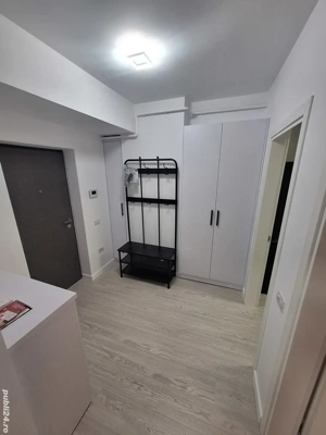 Închiriez studio zona Zavoi - imagine 4