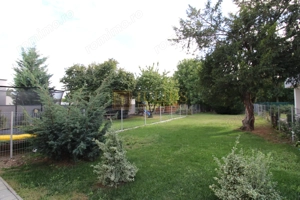 Zona Lipovei, casa 4 camere + 3 bai, curte proprie.