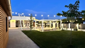 Proprietate deosebita, zona Calea Bucuresti/Banu Maracine - imagine 3