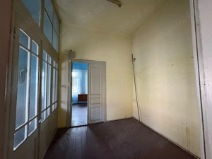 Casă interbelică în centrul Constanței   poziție excelentă, potențial real de investiție - imagine 3