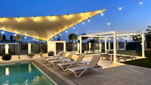 Proprietate deosebita, zona Calea Bucuresti/Banu Maracine - imagine 4