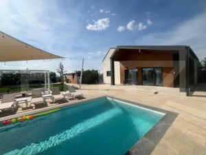 Proprietate deosebita, zona Calea Bucuresti/Banu Maracine - imagine 2