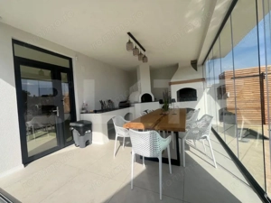 Proprietate deosebita, zona Calea Bucuresti/Banu Maracine - imagine 6