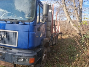 Vând camion forestier MAN