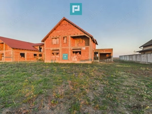 Proprietate impresionantă între Curtici și Macea