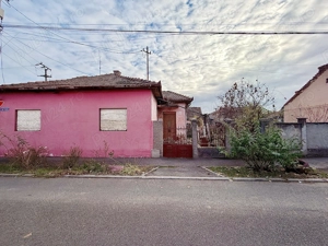 Casă în Micălaca str.Crinului nr.28, teren 621 mp, fs.14,76 ml  