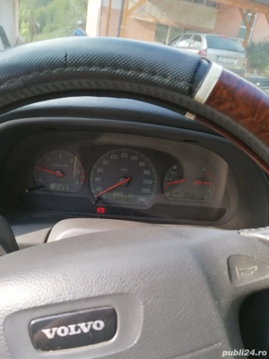 Volvo v40  - imagine 4