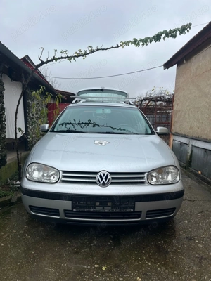 Vând Golf 1.4 în 16 valve