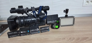 Canon 6D M2 Canon 5D M2 Sony Ax 2000