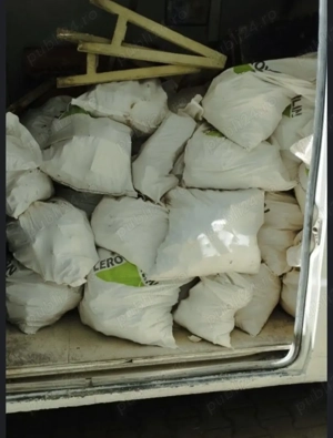 Debarasare moloz, curățenie poduri beciuri, subsoluri, garaje etc