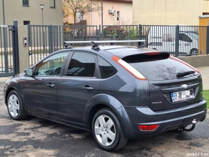 Ford Focus   Mk2   GHIA   Hatchback   - imagine 4