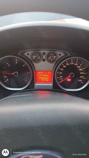 Vând Ford Focus 2, an 2010, inmatriculat - imagine 2