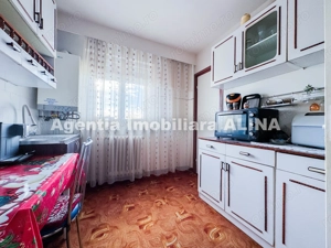 Ap. 2 camere in Deva, zona Balcescu, suprafata utila 56 mp, decomandat, etaj 4. - imagine 4