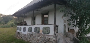 Casa cu teren de vanzare - imagine 2