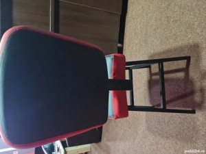 Vând scaune înalte