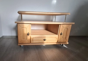 Comodă TV living cu două uși și un sertar.