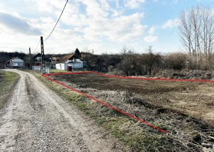 Loc de casa - teren intravilan parcelabil - 2248 mp. - Diosig  - imagine 2