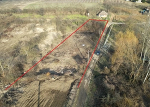 Loc de casa - teren intravilan parcelabil - 2248 mp. - Diosig  - imagine 3