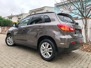 Mitshubishi ASX 1.8Di Euro5NaviPieleXenonPanoramicCmrMasalierInczScauneKeyLesGoClimatronic - imagine 3