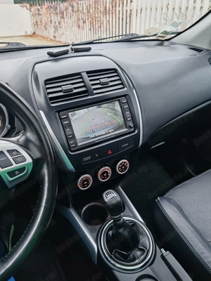 Mitshubishi ASX 1.8Di Euro5NaviPieleXenonPanoramicCmrMasalierInczScauneKeyLesGoClimatronic - imagine 9