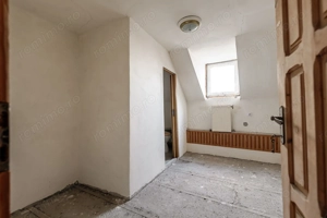 Clădire potrivită pentru proiecte educaționale sau de îngrijire - imagine 7