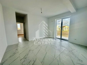 Apartament cu 2 camere, bucatarie inchisa, etaj intermediar, Giroc - imagine 2