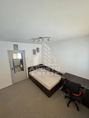 Apartament 3 camere, centrala proprie, zona Spitalul Judetean. - imagine 3